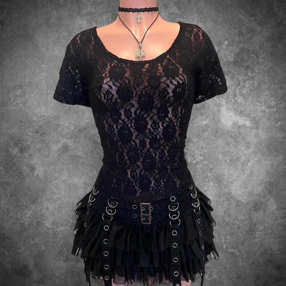 Vintage Nani Flower Black Sheer Floral Lace Short Sleeve Top